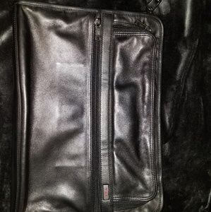 Tumi leather Portfolio Attache Folio 900D3.